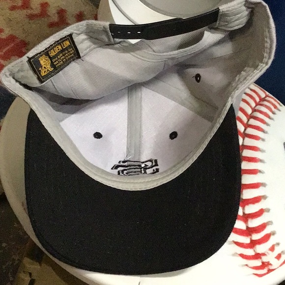 San Francisco Giants Men’s 2-Tone SnapBack Baseball Hat Cap - Picture 3 of 3